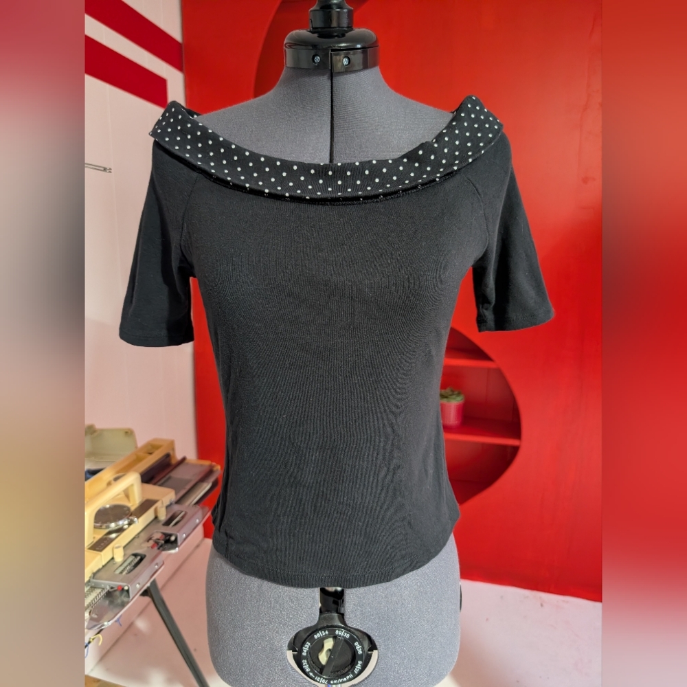 Hell Bunny Black Fitted Short Sleeve Top